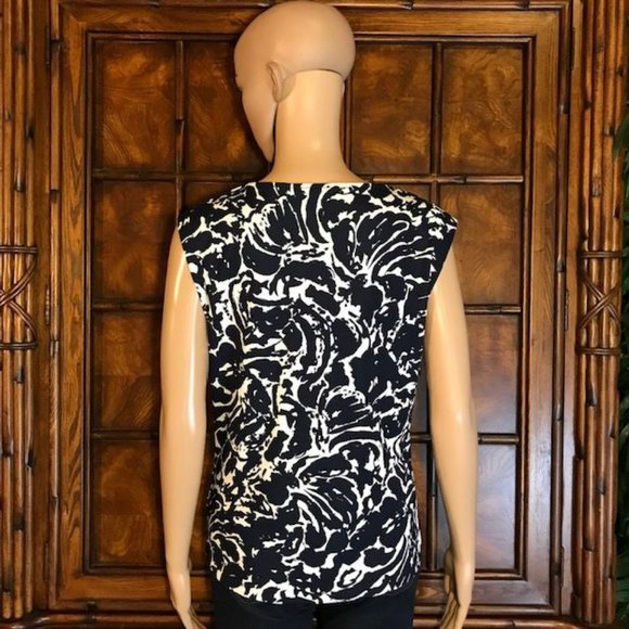 Jones New York Abstract Drape Front Sleeveless Top - Picture 2 of 12